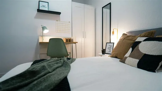 Rooms in Madrid Moncloa-Aravaca - photo 1