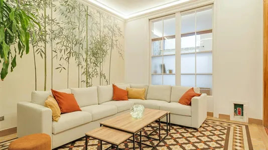 Rooms in Barcelona Eixample - photo 10