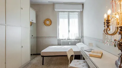 Room for rent in Milano Zona 5 - Vigentino, Chiaravalle, Gratosoglio, Milan