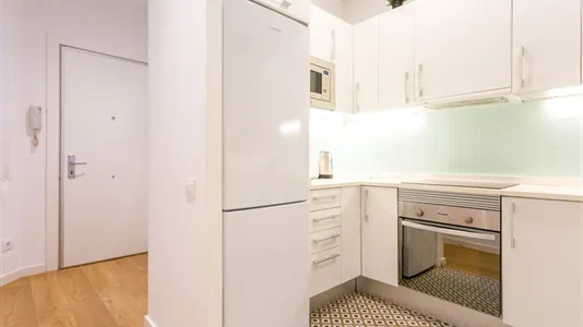 Apartments in Barcelona Ciutat Vella - photo 7