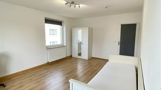 Rooms in Munich Moosach - photo 2