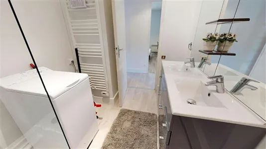 Rooms in Lyon - photo 9