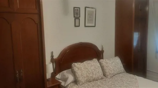 Rooms in Zaragoza - photo 2