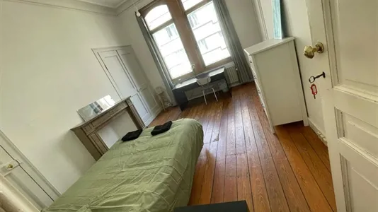 Rooms in Brussels Sint-Joost-ten-Node - photo 1