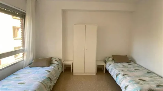 Rooms in Castellón de la Plana/Castelló de la Plana - photo 2