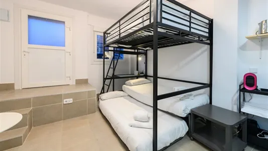 Apartments in Madrid Ciudad Lineal - photo 4