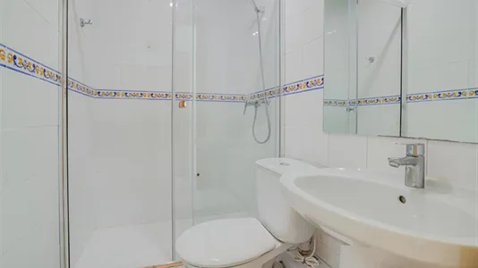 Rooms in Barcelona Eixample - photo 4