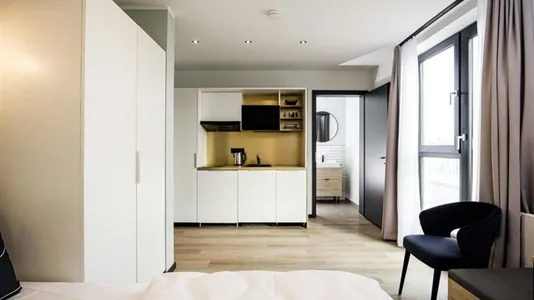 Apartments in Berlin Pankow - photo 1