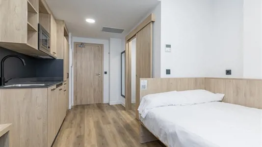 Apartments in Madrid Moncloa-Aravaca - photo 1