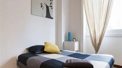 Room for rent in Milano Zona 6 - Barona, Lorenteggio, Milan