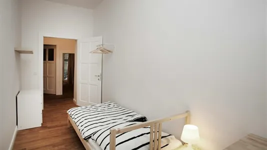Rooms in Berlin Charlottenburg-Wilmersdorf - photo 2