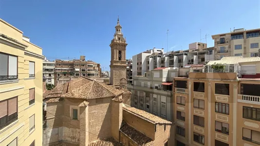 Apartments in Valencia Ciutat Vella - photo 1