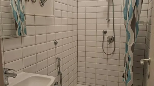 Rooms in Roma Municipio VI – Roma Delle Torri - photo 5