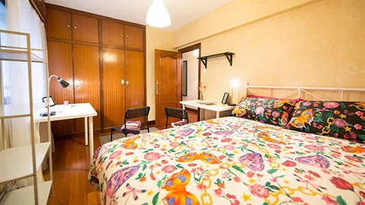 Rooms in Bilbao - photo 3