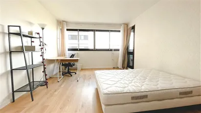 Room for rent in Créteil, Île-de-France