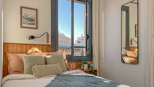 Rooms in Barcelona Eixample - photo 4