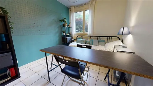 Apartments in Saint-Étienne - photo 6