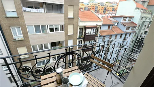 Rooms in Bilbao - photo 9