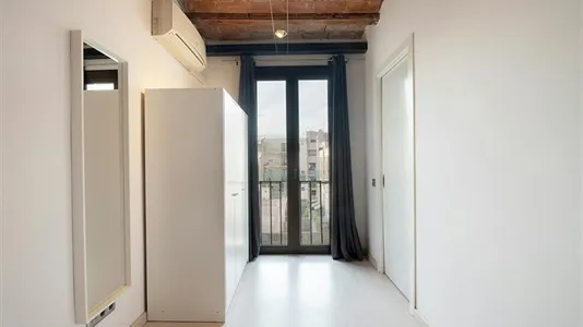 Apartments in Barcelona Ciutat Vella - photo 7