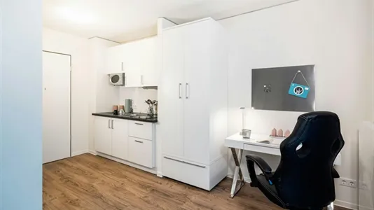 Apartments in Hamburg Wandsbek - photo 1