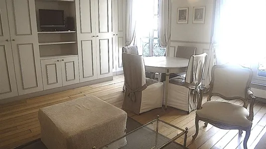 Apartments in Paris 1er arrondissement - photo 7