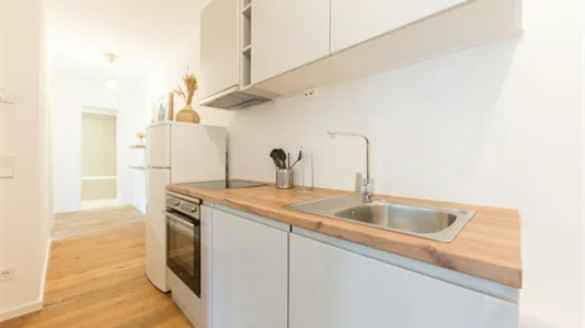 Rooms in Berlin Mitte - photo 9