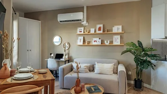 Apartments in Barcelona Ciutat Vella - photo 1