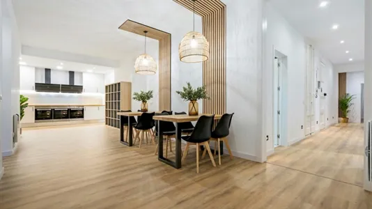 Rooms in Barcelona Eixample - photo 8