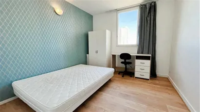 Room for rent in Créteil, Île-de-France