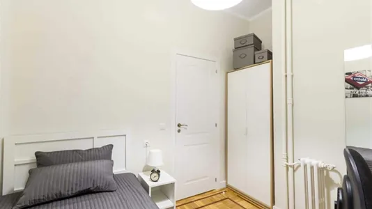 Rooms in Madrid Chamberí - photo 2