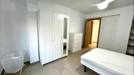 Rooms in Tavernes Blanques - photo 3