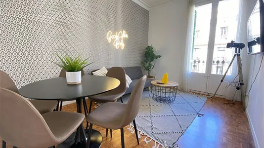 Rooms in Barcelona Eixample - photo 7