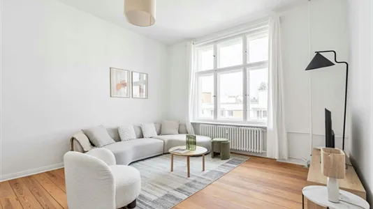 Apartments in Berlin Charlottenburg-Wilmersdorf - photo 1