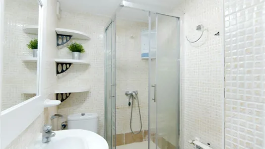 Rooms in Madrid Retiro - photo 2