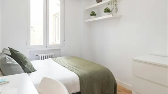 Apartments in Madrid Chamberí - photo 4