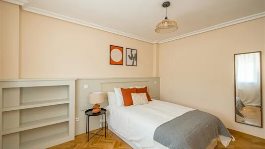 Rooms in Madrid Tetuán - photo 3
