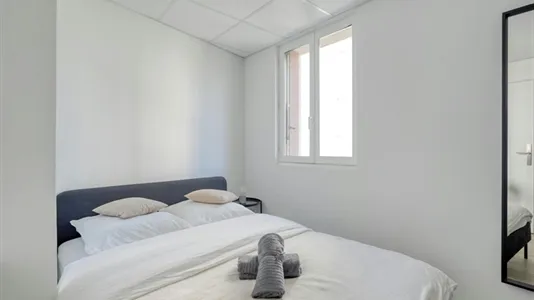 Apartments in Bobigny - photo 3