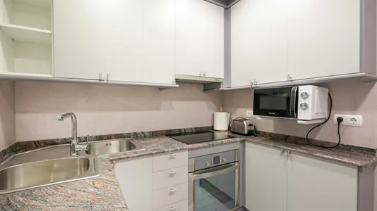 Rooms in Barcelona Sarrià-St. Gervasi - photo 9