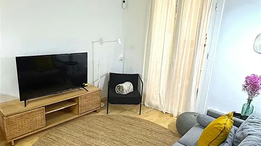 Apartments in Barcelona Ciutat Vella - photo 3