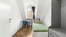 Room for rent, Berlin, <span class="blurred street" onclick="ProcessAdRequest(10715220)"><span class="hint">See streetname</span>[xxxxxxxxxxxxx]</span>