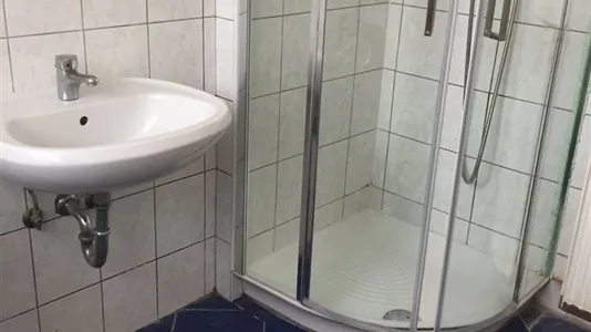 Rooms in Besnica - photo 6