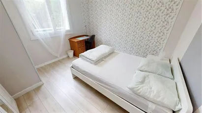 Room for rent in Clermont-Ferrand, Auvergne-Rhône-Alpes