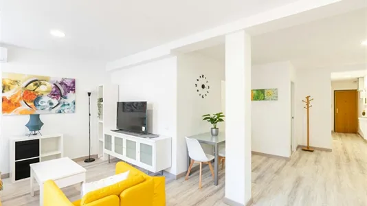 Apartments in Barcelona Eixample - photo 3