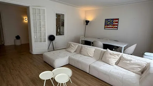 Apartments in Nanterre - photo 8