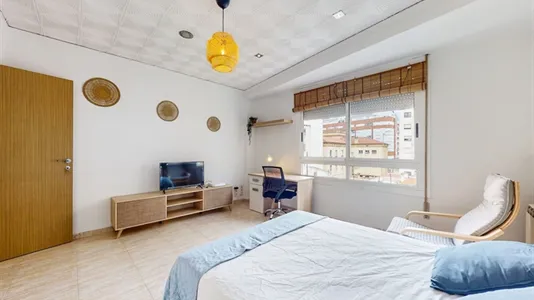Rooms in Castellón de la Plana/Castelló de la Plana - photo 4