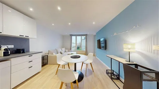 Apartments in Lyon - photo 8