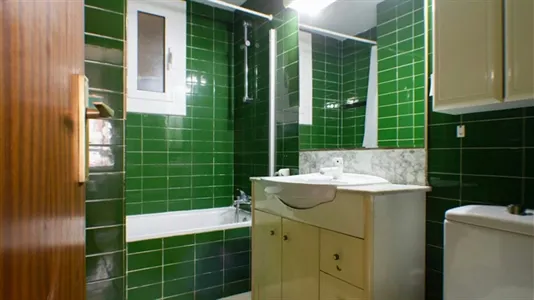 Rooms in Barcelona Eixample - photo 5