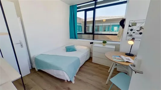 Rooms in Nanterre - photo 2