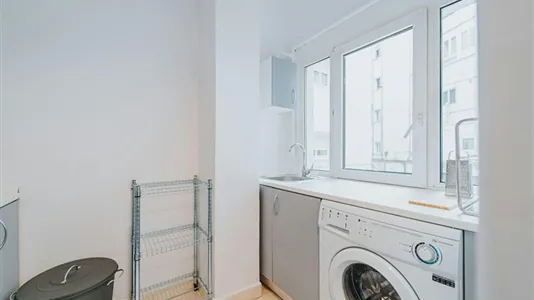 Rooms in Madrid Retiro - photo 9