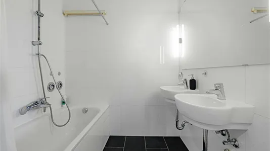 Rooms in Berlin Charlottenburg-Wilmersdorf - photo 5